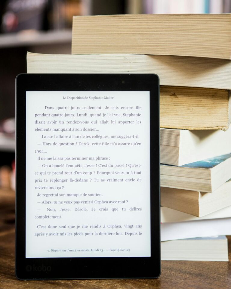 Stack of Fearless Homebuyers educational books and guides for first-time buyers.